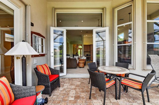 9774 Via Elegante, Wellington, FL 33411
