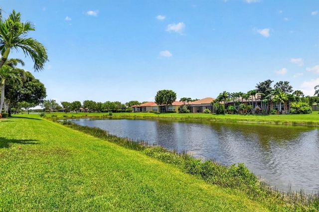 9774 Via Elegante, Wellington, FL 33411