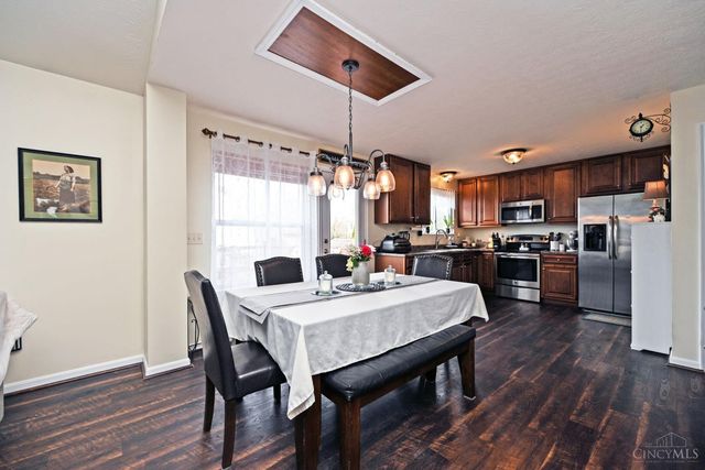 200 Lights Pointe Court, New Richmond, OH 45157