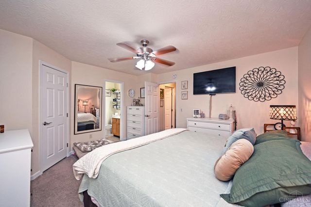 200 Lights Pointe Court, New Richmond, OH 45157