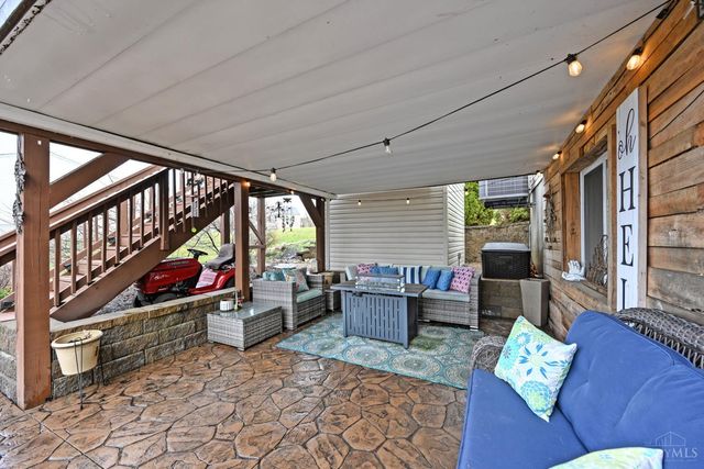 200 Lights Pointe Court, New Richmond, OH 45157