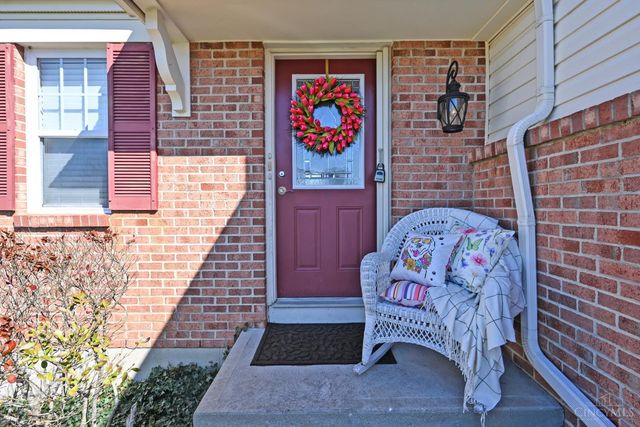 200 Lights Pointe Court, New Richmond, OH 45157