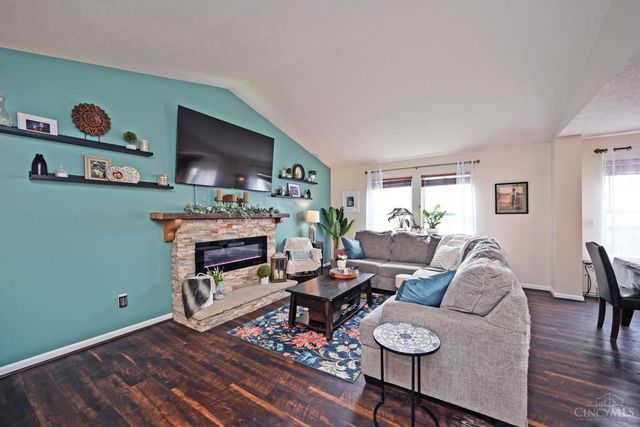 200 Lights Pointe Court, New Richmond, OH 45157