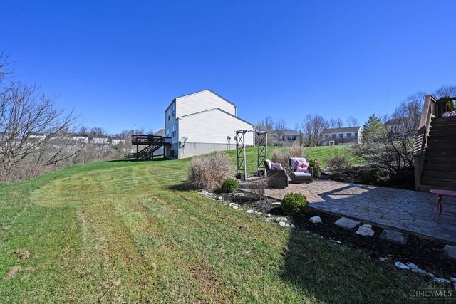 200 Lights Pointe Court, New Richmond, OH 45157