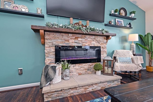 200 Lights Pointe Court, New Richmond, OH 45157