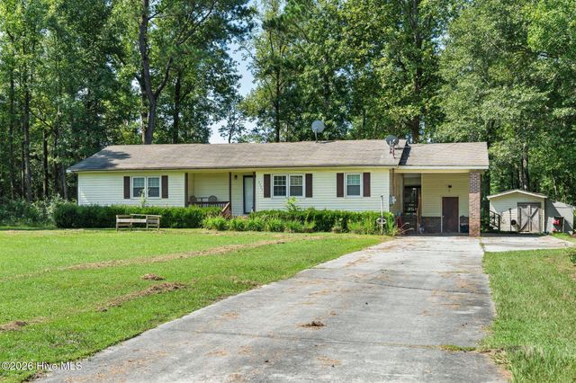 2373 Maco Road NE, Leland, NC 28451