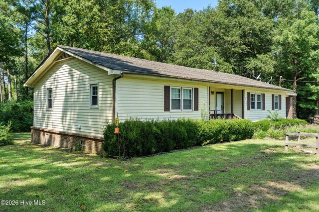 2373 Maco Road NE, Leland, NC 28451
