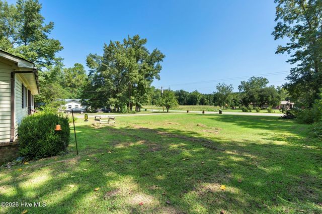 2373 Maco Road NE, Leland, NC 28451