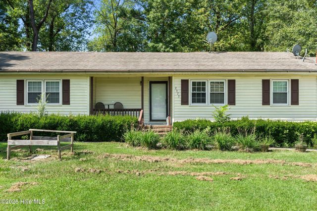 2373 Maco Road NE, Leland, NC 28451