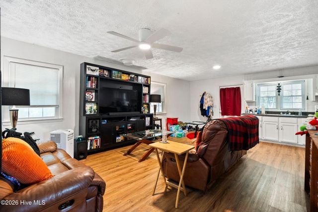 2373 Maco Road NE, Leland, NC 28451