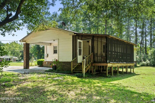 2373 Maco Road NE, Leland, NC 28451
