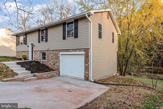 20 BALD CYPRESS CIR, Etters, PA 17319
