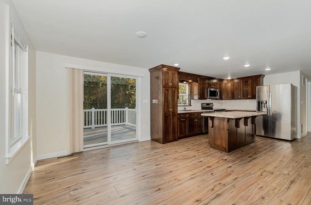 20 BALD CYPRESS CIR, Etters, PA 17319