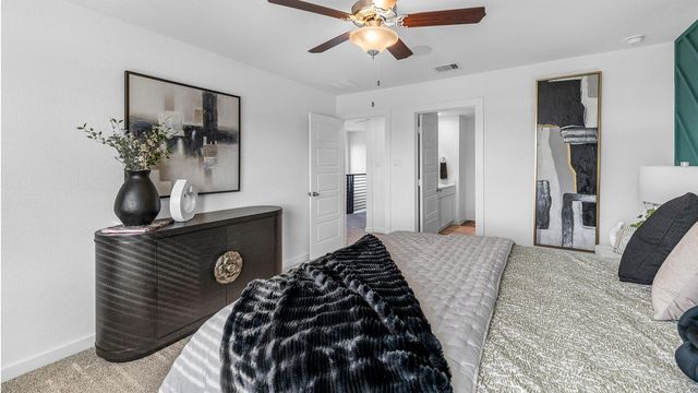 3214 Summercrisp Hollow Lane, Pearland, TX 77581