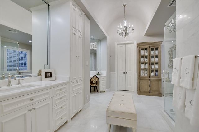 2201 Far Gallant, Austin, TX 78746