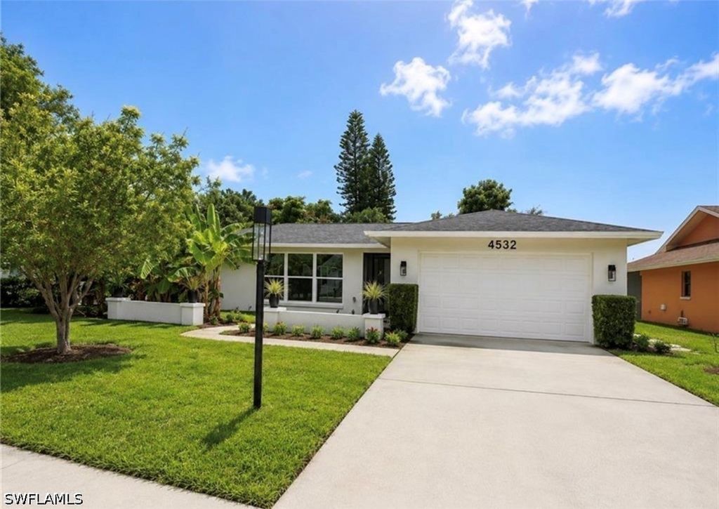 4532 Beechwood Lake DR, Naples, FL 34112
