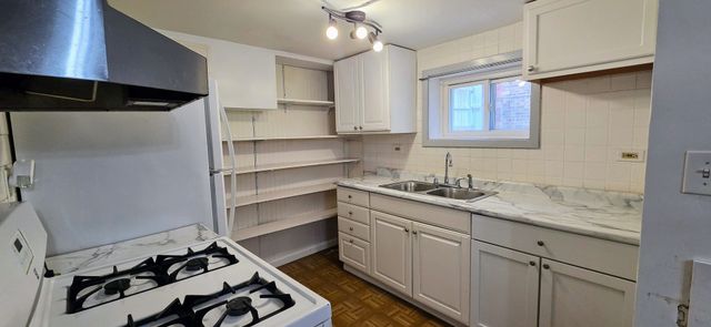 4816 W Grace Street G, Chicago, IL 60641