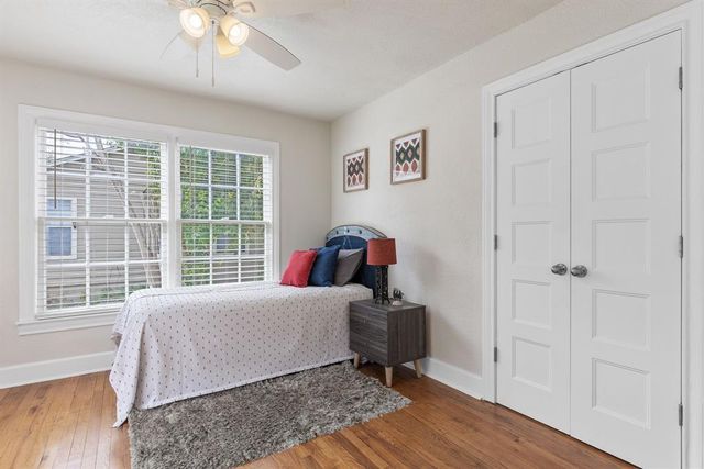 904 Fisher ST, Taylor, TX 76574