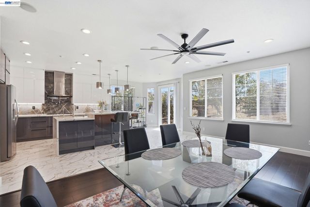 2742 St Andrews Dr, Brentwood, CA 94513