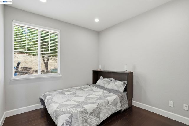 2742 St Andrews Dr, Brentwood, CA 94513