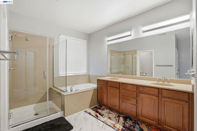 2742 St Andrews Dr, Brentwood, CA 94513