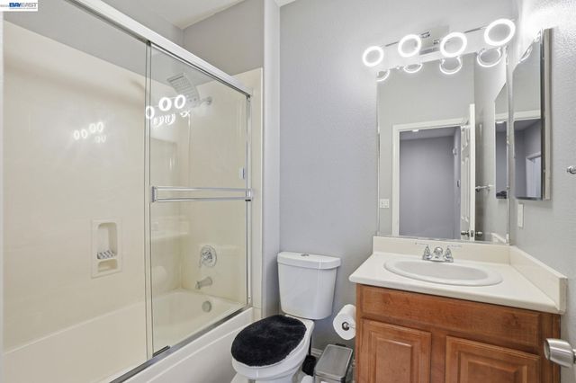 2742 St Andrews Dr, Brentwood, CA 94513