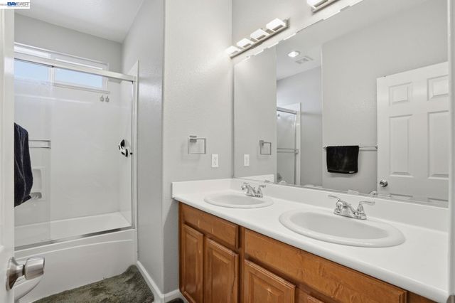 2742 St Andrews Dr, Brentwood, CA 94513