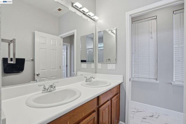 2742 St Andrews Dr, Brentwood, CA 94513