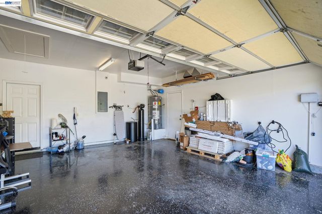 2742 St Andrews Dr, Brentwood, CA 94513
