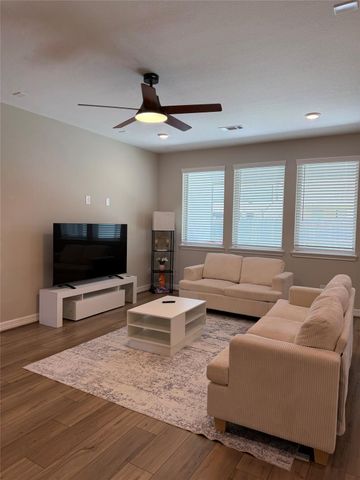 2947 Golden Dust Dr, Katy, TX 77493