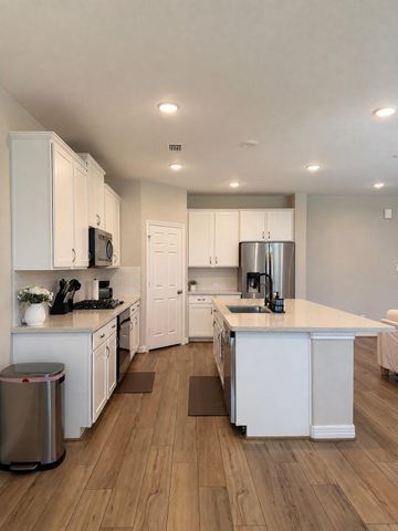 2947 Golden Dust Dr, Katy, TX 77493
