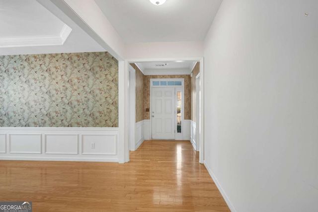 132 Churchcliff Drive, Woodstock, GA 30188