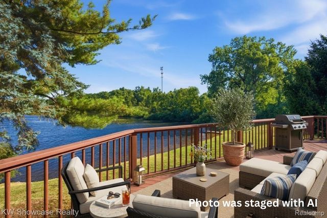 1675 Highland Park Drive, Highland Charter Township, MI 48356