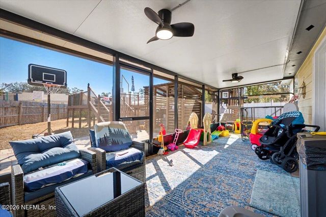 7653 CHELMSFORD Drive, Jacksonville, FL 32244