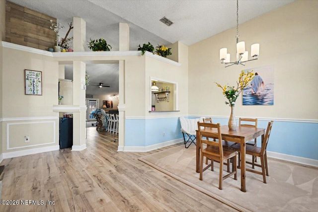 7653 CHELMSFORD Drive, Jacksonville, FL 32244