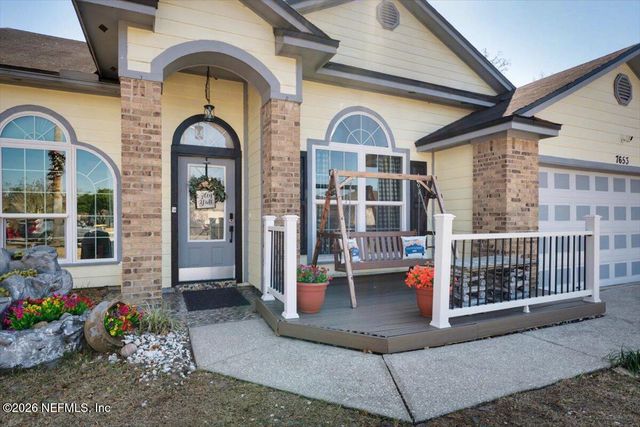 7653 CHELMSFORD Drive, Jacksonville, FL 32244