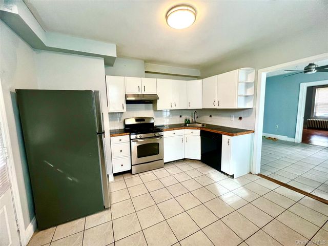 11 Liberty Street, Middletown, NY 10940