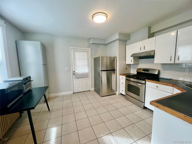 11 Liberty Street, Middletown, NY 10940