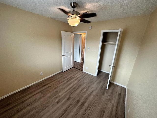 2401 Manor RD 220, Austin, TX 78722