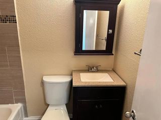 2401 Manor RD 220, Austin, TX 78722