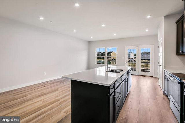10611 SUNDRIDGE ST, Middle River, MD 21220
