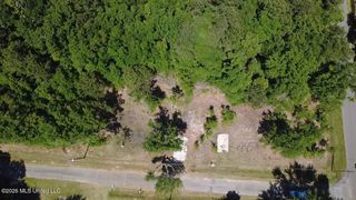 6190 N Railroad Avenue, Bay Saint Louis, MS 39520