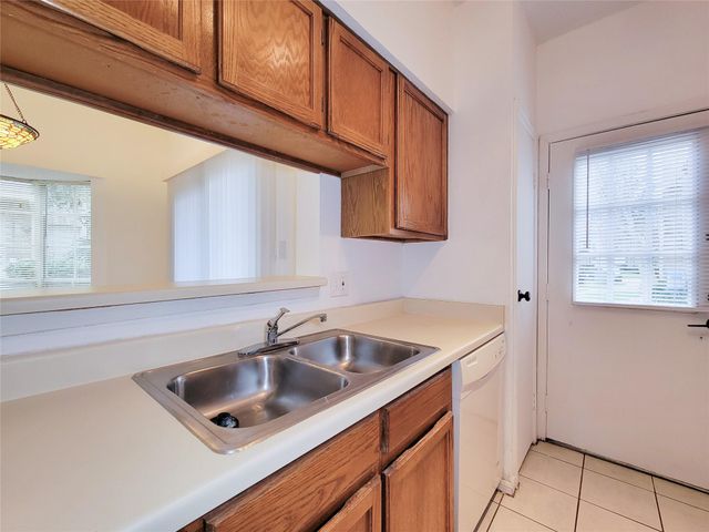 7575 Cambridge Street 2405, Houston, TX 77054