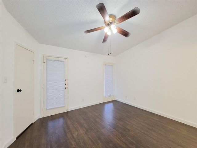 7575 Cambridge Street 2405, Houston, TX 77054