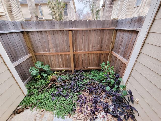 7575 Cambridge Street 2405, Houston, TX 77054