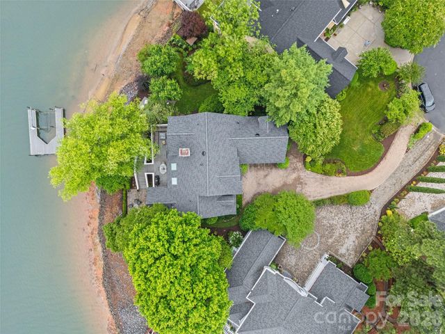 15901 Riverpointe Drive, Charlotte, NC 28278