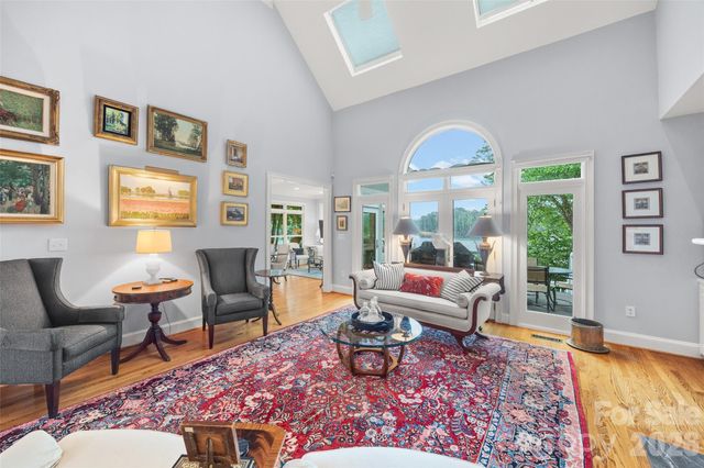 15901 Riverpointe Drive, Charlotte, NC 28278