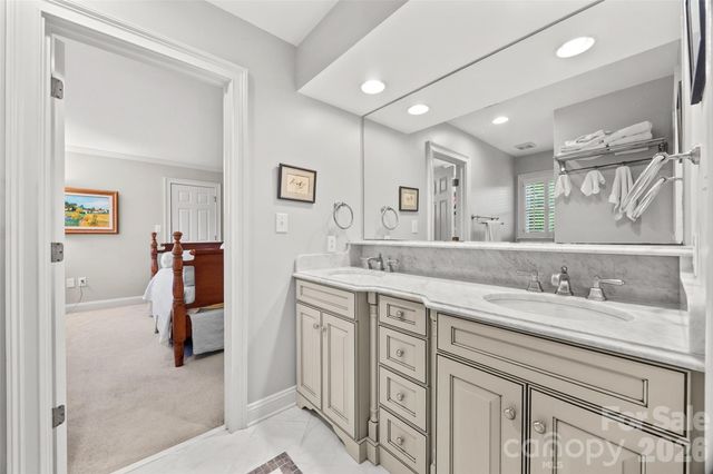 15901 Riverpointe Drive, Charlotte, NC 28278