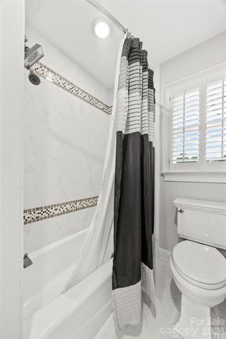 15901 Riverpointe Drive, Charlotte, NC 28278