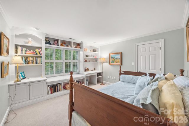 15901 Riverpointe Drive, Charlotte, NC 28278